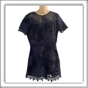 Adelyn Rae Navy Blue Lace Floral Shorts
Romper Embroidered Lined Size Large